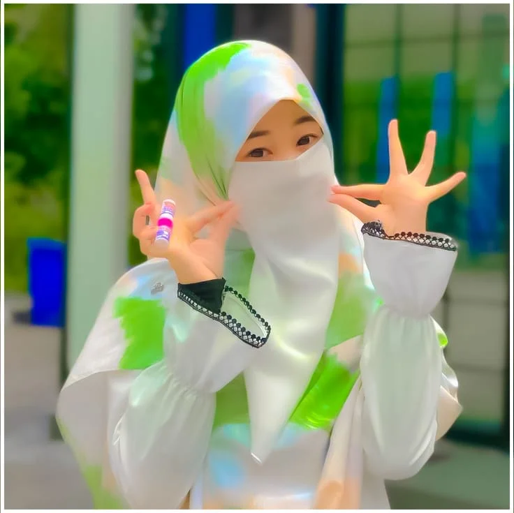 Hijab Girl DP